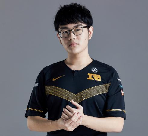 英雄联盟rng职业选手生涯故事,英雄联盟lpl选手编号是多少