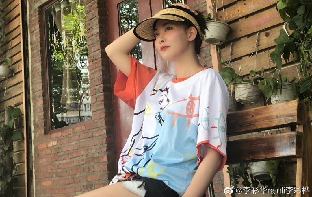 李彩桦脸崩了？被吐槽撞脸马景涛，“艾莉”不如“品如”会保养