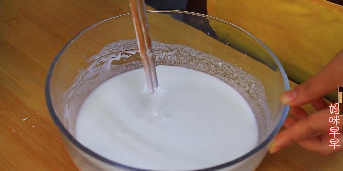 疫情不出门自己做饼吃,疫情不出门在家做美食视频