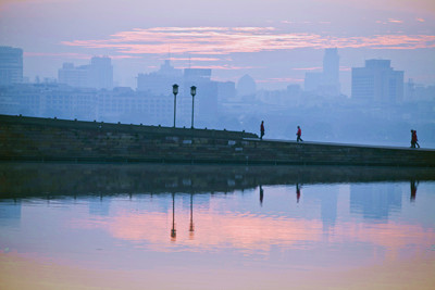 杭州西湖到乌镇旅游攻略,杭州西湖灵隐寺一日游攻略