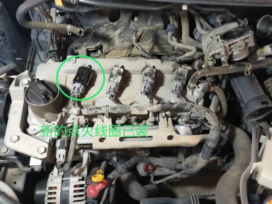 尼桑骐达1.6t更换铱铂金火花塞,日产阳光2011款换火花塞