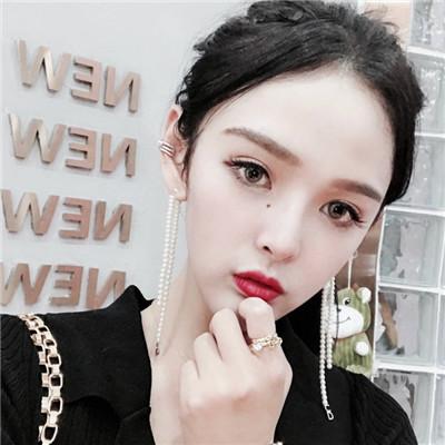 高冷霸气说说,打不通的电话不要打,不该发的短信不要发