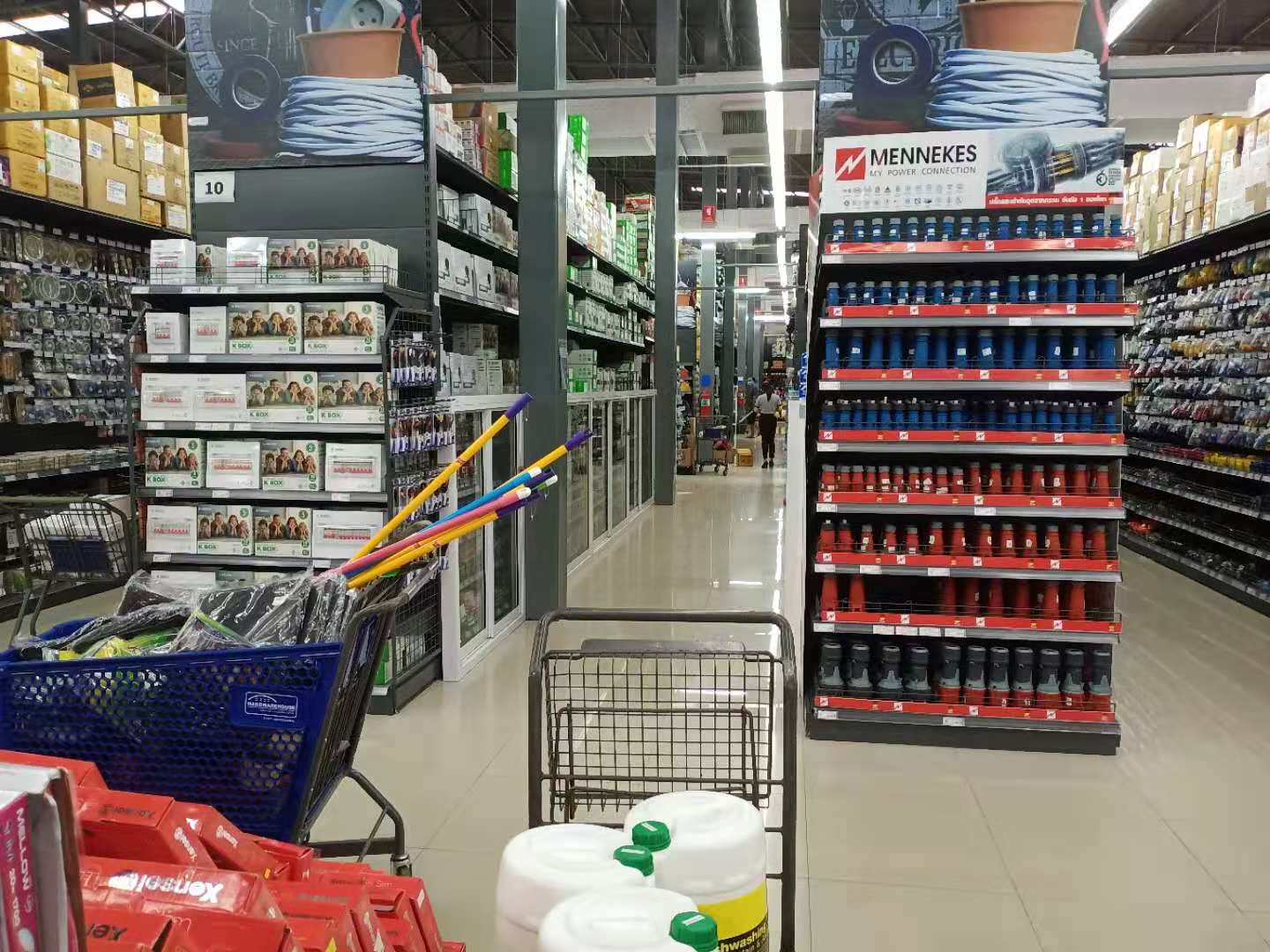 交了狗屎运了吗？在泰国买五金获得57%的购物优惠？