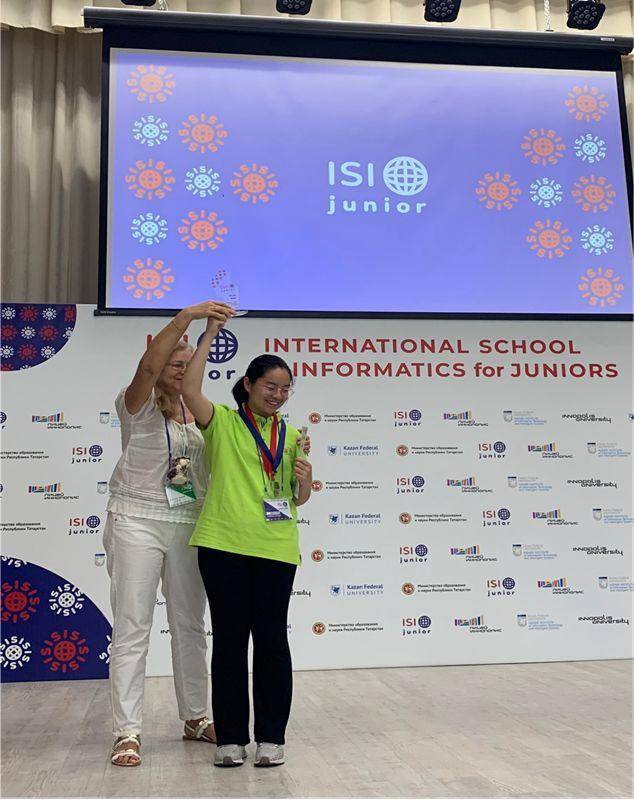 暑假也没闲着学习,暑假孩子也没有空闲时间