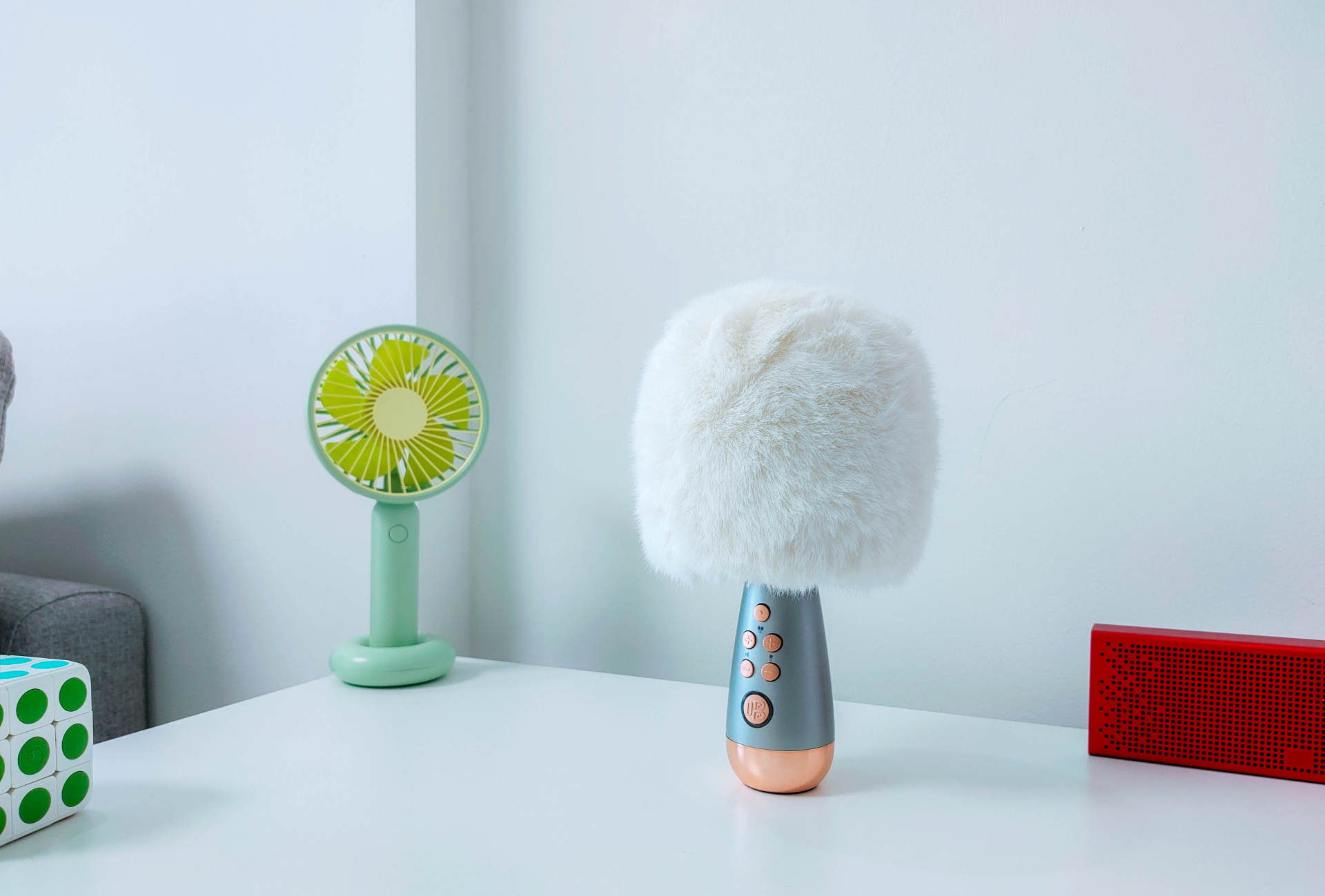 热巴同款,唱吧K歌宝小巨蛋麦克风G2MAX评测:头大声音好+随身KTV