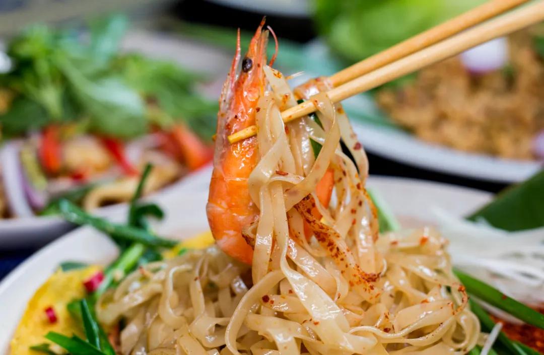 一桌只接待4人的餐厅,每天只接待三桌的火锅