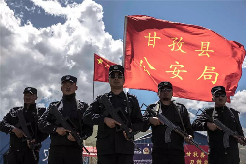 警察80岁,八零后白发民警