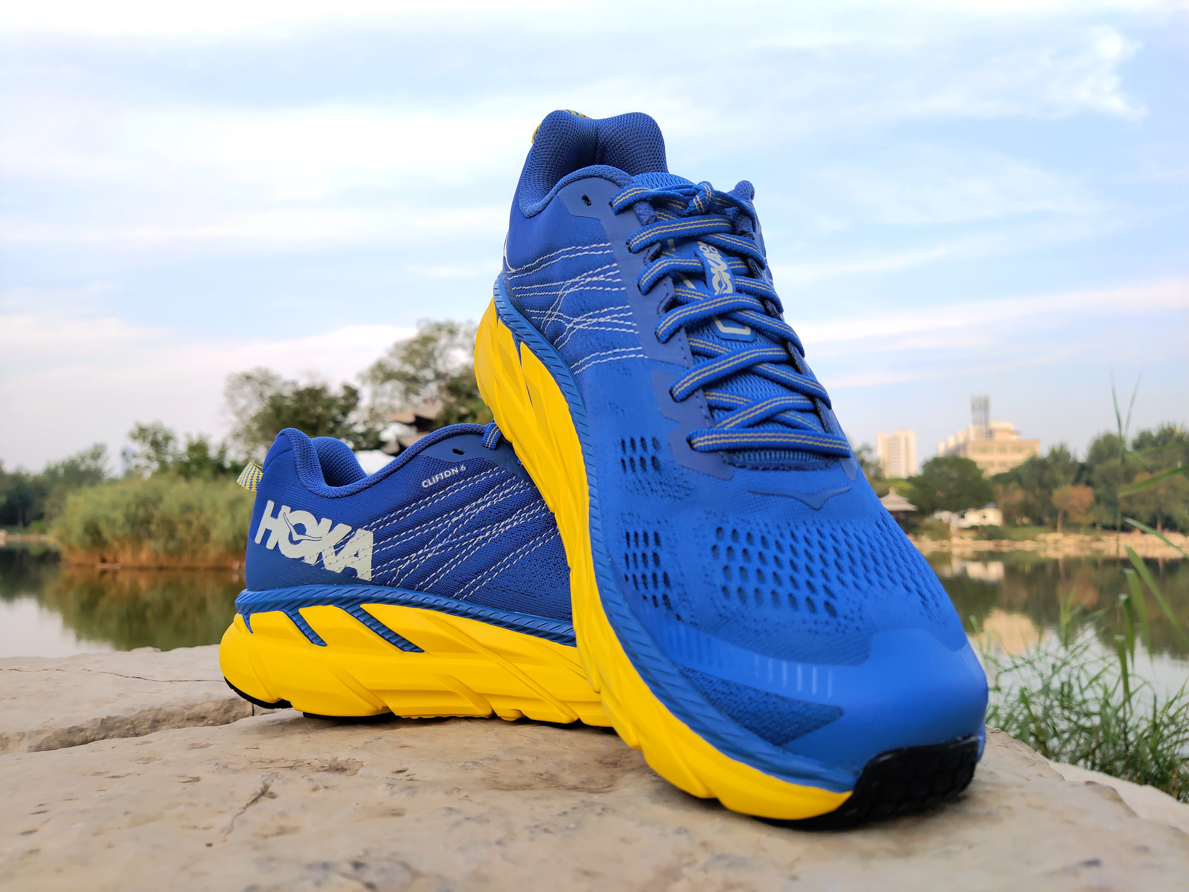 hoka大体重缓震跑鞋测评,稳定支撑缓震跑鞋评测