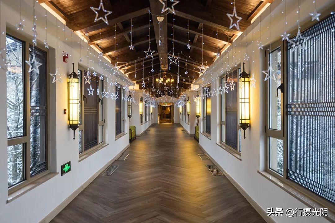 安吉民宿下雪的视频,安吉城堡酒店