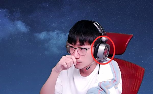 和平精英主播耳机,和平精英主播耳机插电脑上么