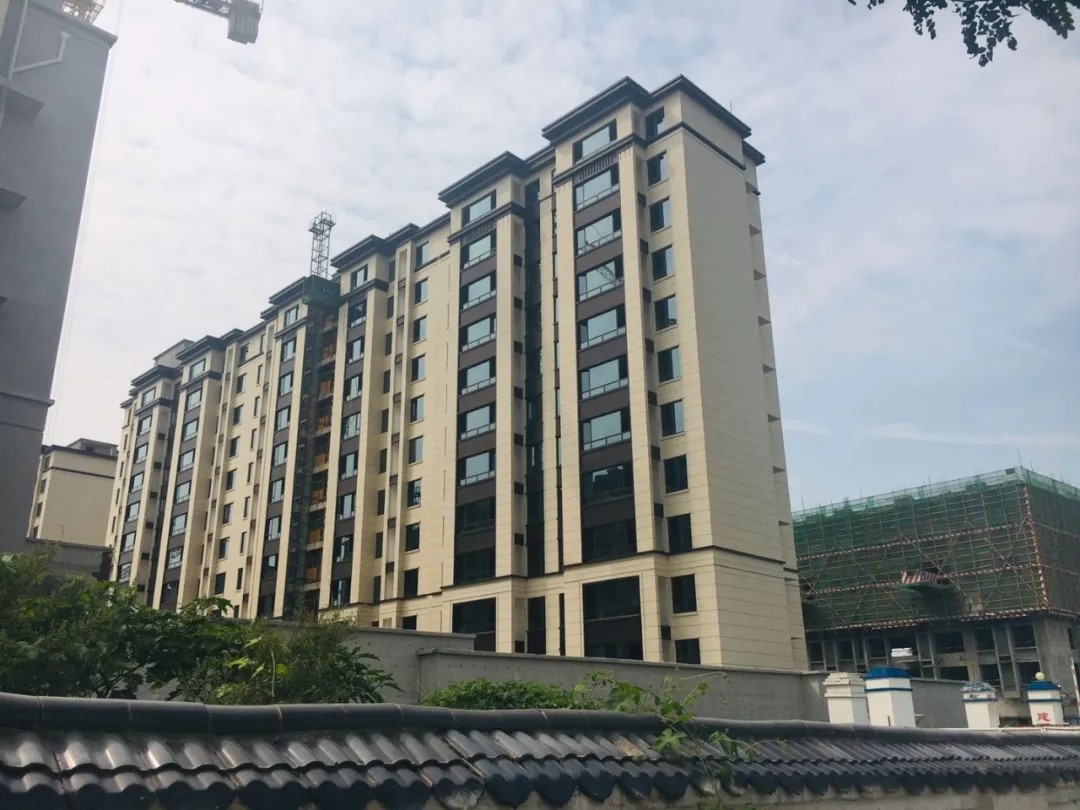 为什么不建议买低层楼房,为什么路边的房子不能买