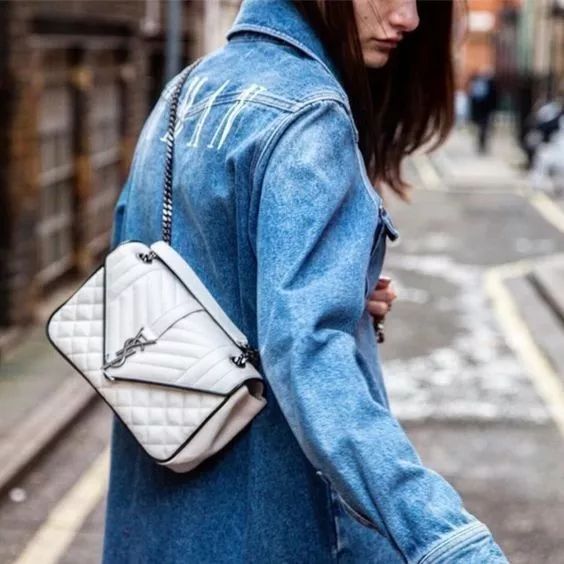 chanel和ysl包哪个好,chanel邮差大号