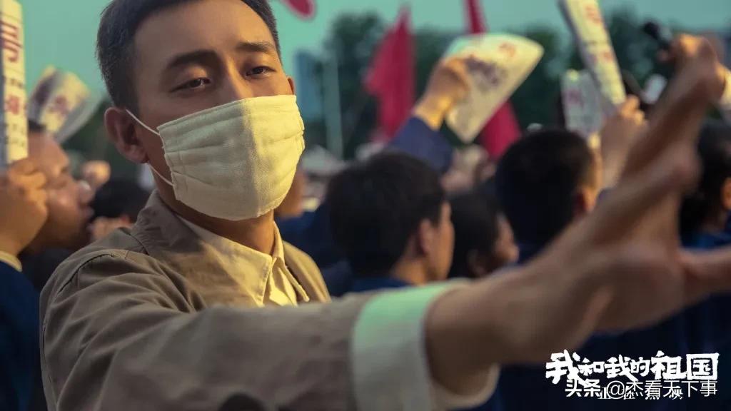 抢劫押运车的电影街头火拼,抢劫lv搞笑视频