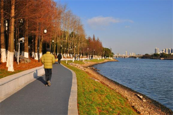 苏州的景点灵岩山开放了吗,苏州爬山必去十大景点灵岩山