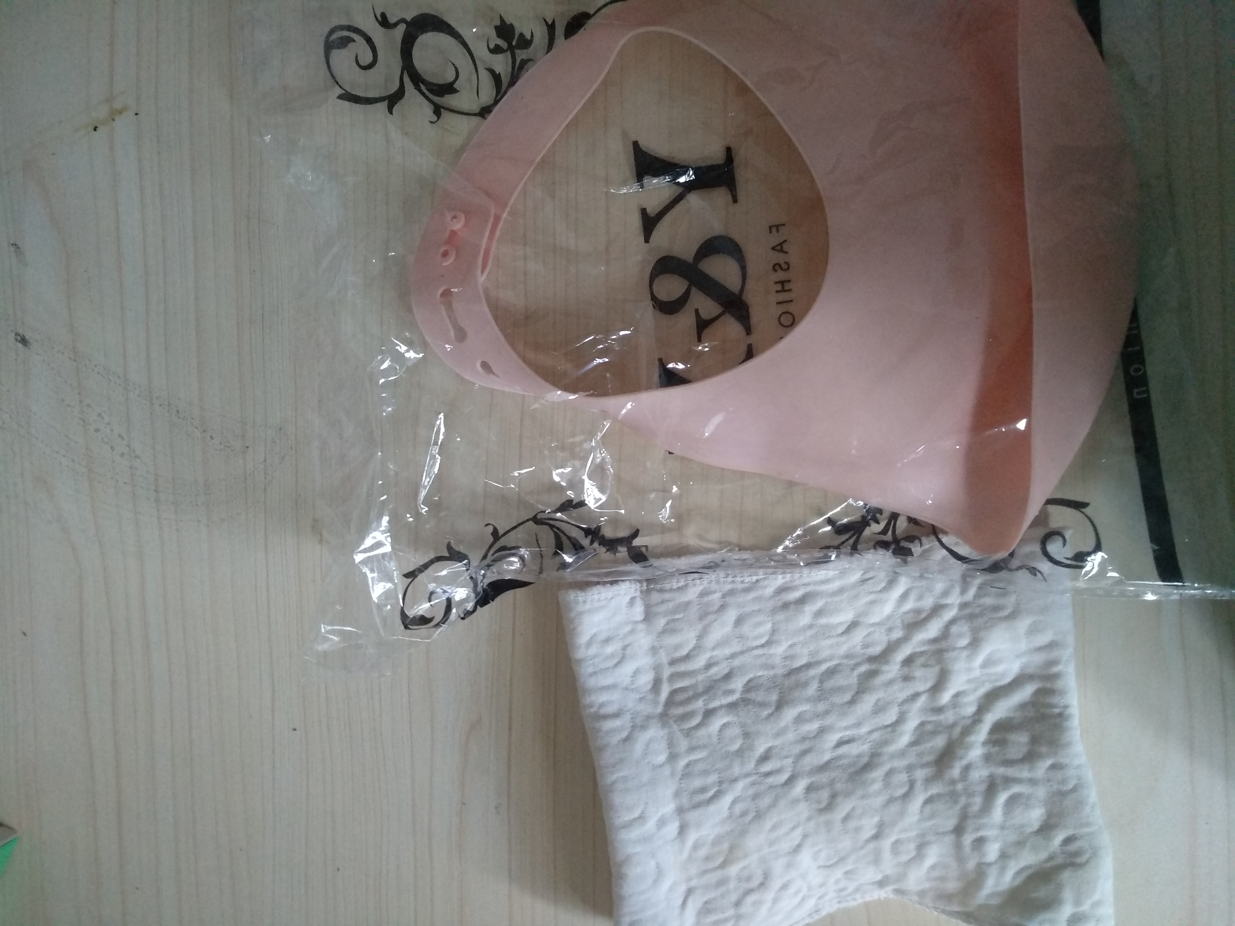 宝宝吃辅食被烫到,宝宝吃菜被烫到