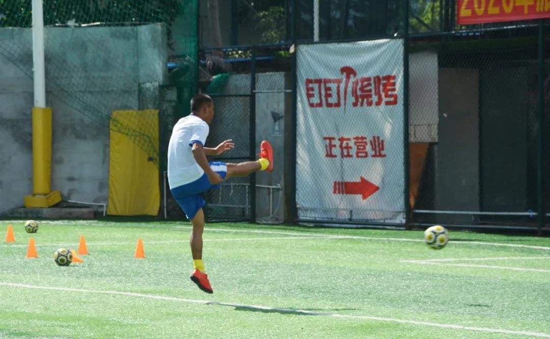 校园足球发展思路及措施,校园足球如何培养成职业球员