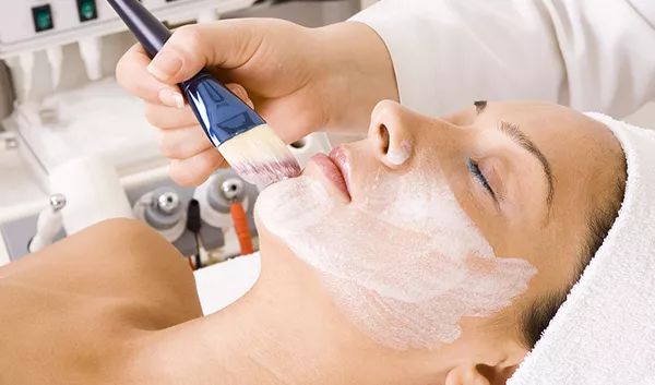 长痘千万不要做的事痘痘肌必看,长痘痘千万不要做的8件事