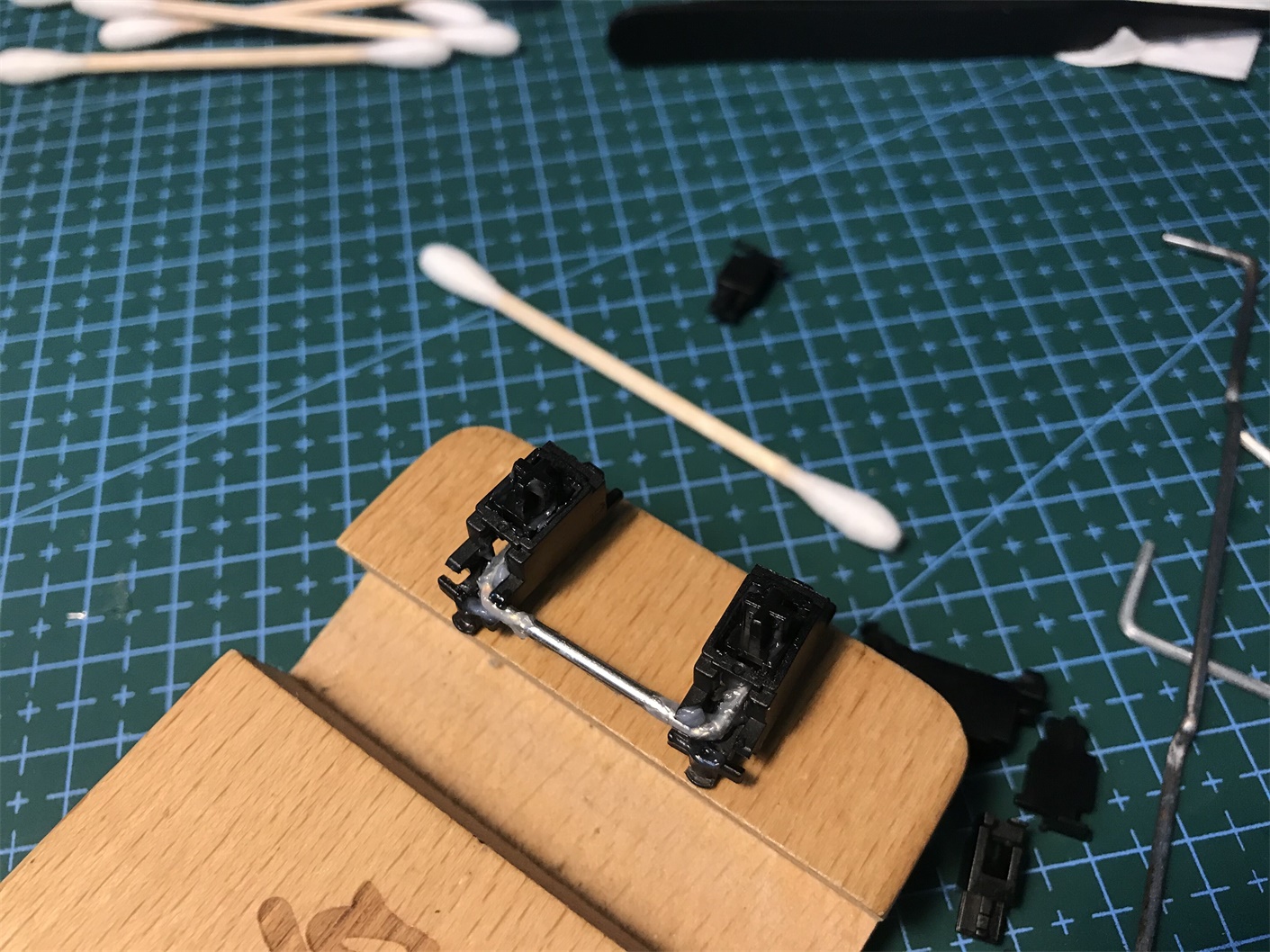 3494机械键盘,不到百元的青轴高颜值键盘