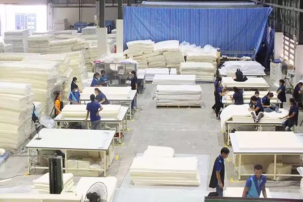 乳胶枕头泰国原装进口怎样选择,泰国乳胶枕头有钢印就是正品吗