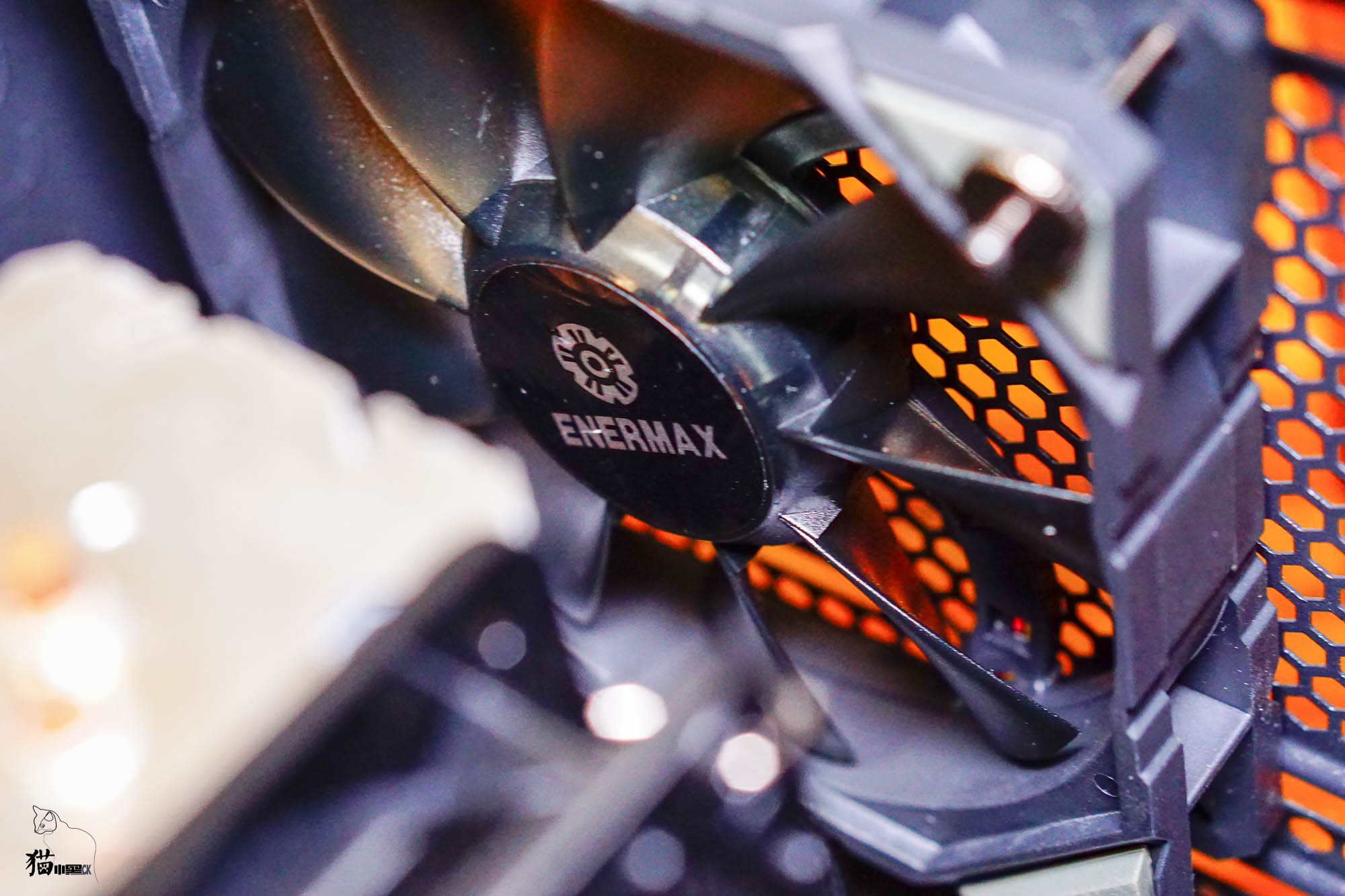 双风扇双热管散热是抽风还是送风,下吹式散热器机箱风道最佳布置