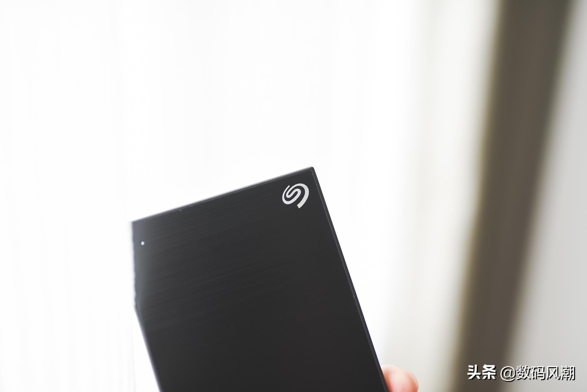 希捷发布的首款固态硬盘你怎么看,希捷backupplusultraslim