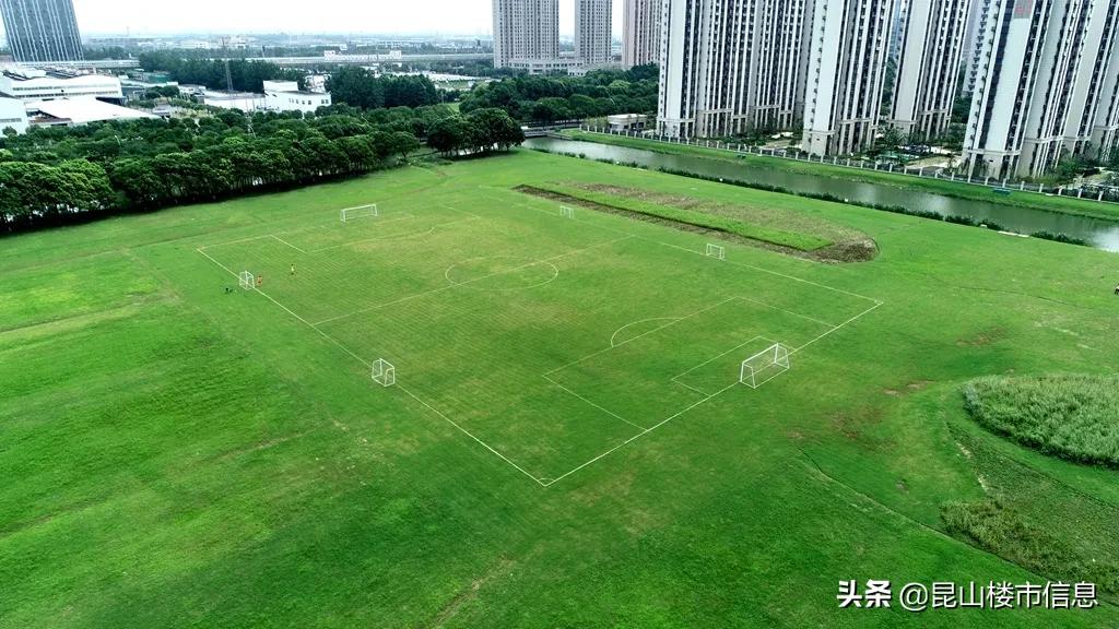 昆山市有哪些免费足球场,昆山专业足球场附近有什么规划
