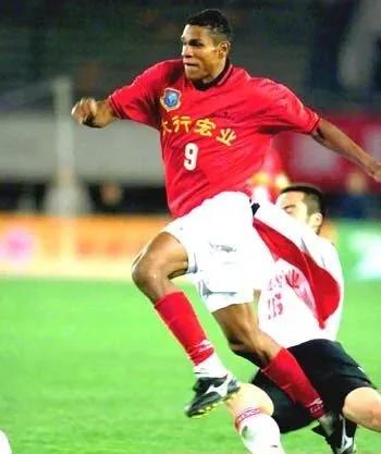 桑托斯加盟中超联赛,桑托斯足球有多强