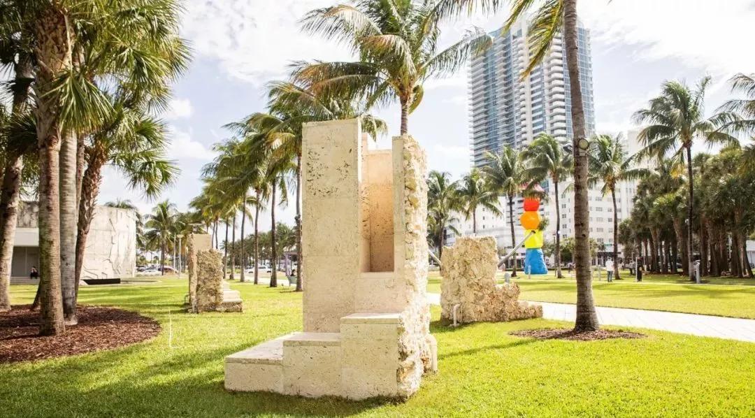 2017年迈阿密艺术博览会作品展示,2019年迈阿密魅力秀