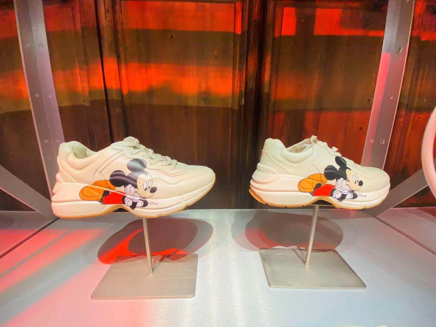 gucci古驰全新终曲时装系列发布会,古驰gucci系列产品