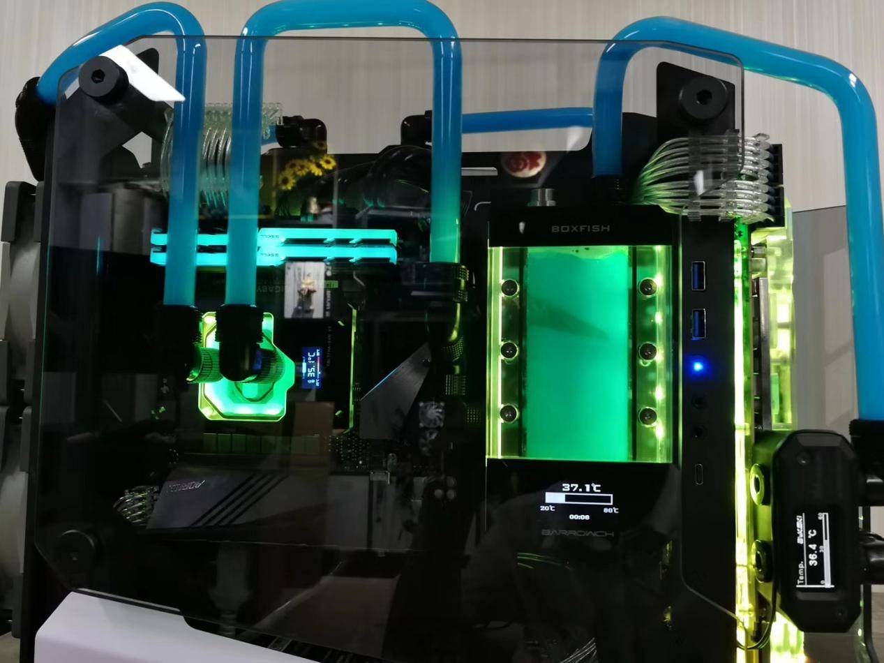 striker锋芒,安钛克striker锋芒机箱