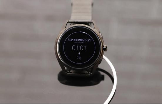 阿玛尼男士手表上手体验,阿玛尼四代