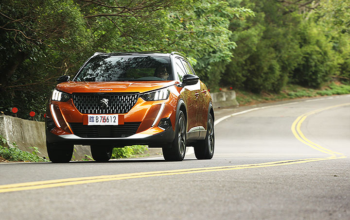 老款标致2008这款车值得买吗,2017款标致2008跑长途真实感受