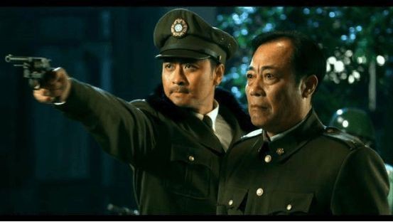 组织让他潜伏，他一路干到军统少将，陈毅：他一个人抵得上两个师