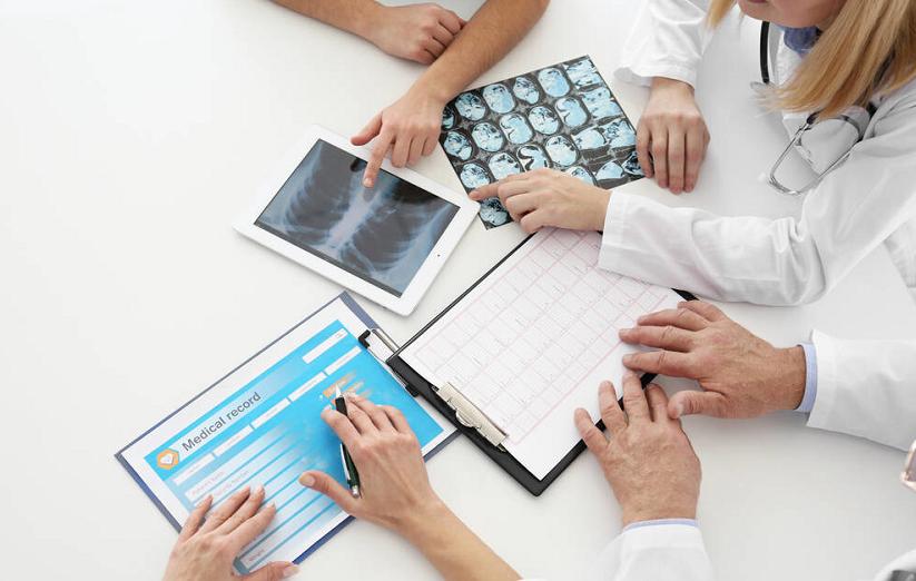 胸壁处有肿胀的感觉，是得了感染性肋软骨炎？专业医生来为你解答