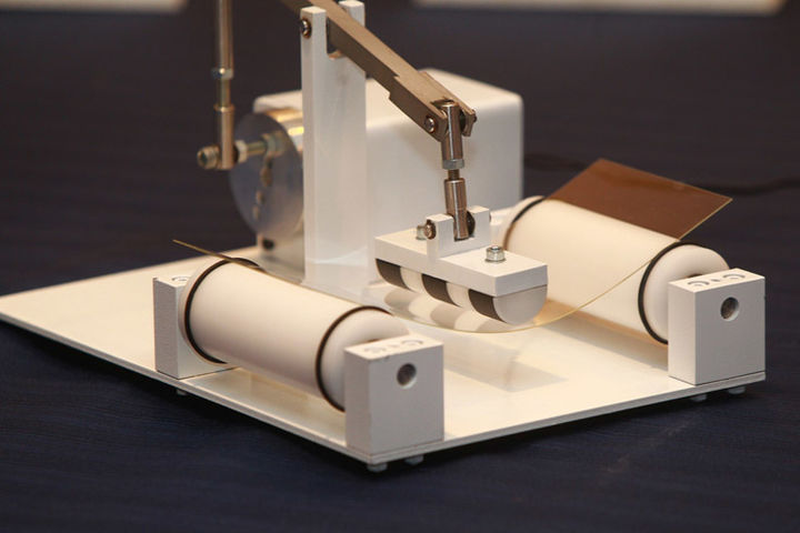 买手机自带的膜是什么膜,智能手机有必要贴膜吗