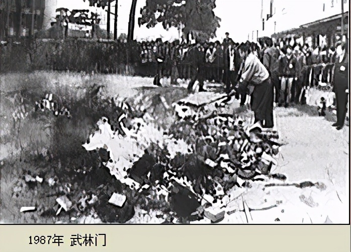 浙江穷木匠，改行卖温州皮鞋，巅峰时身价40亿，疫情月亏一个亿