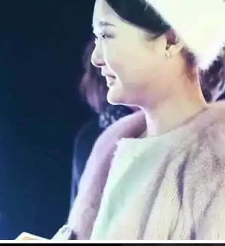 晚晚？邓超元跑路？李佳琦diss代购？潘南奎是小三？王思聪缺钱了