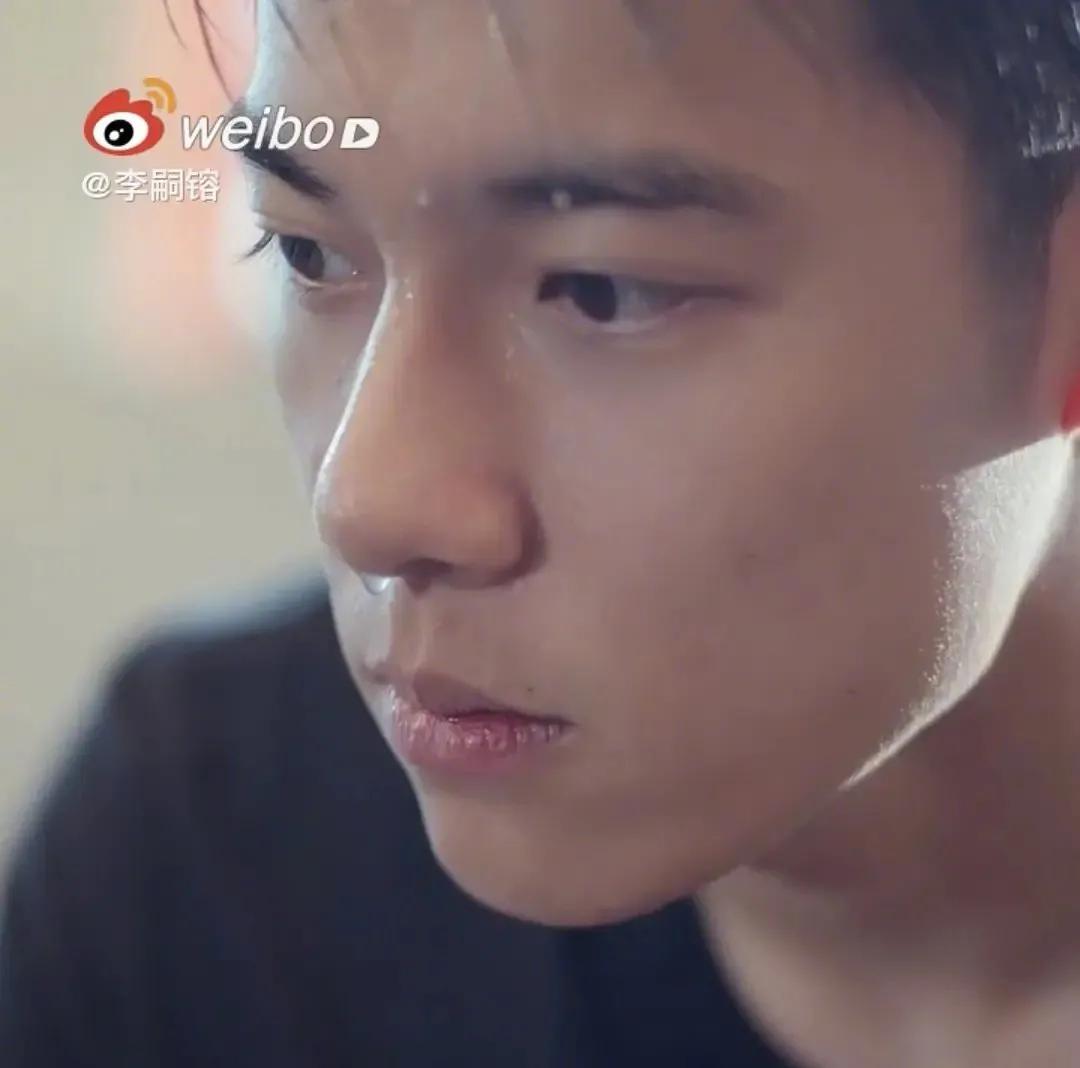 足球界陈冠希爆红,足坛中的陈冠希