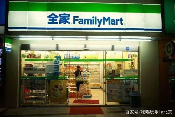 谁敢嘲笑北京没有便利店,胡同里的小卖部可不答应
