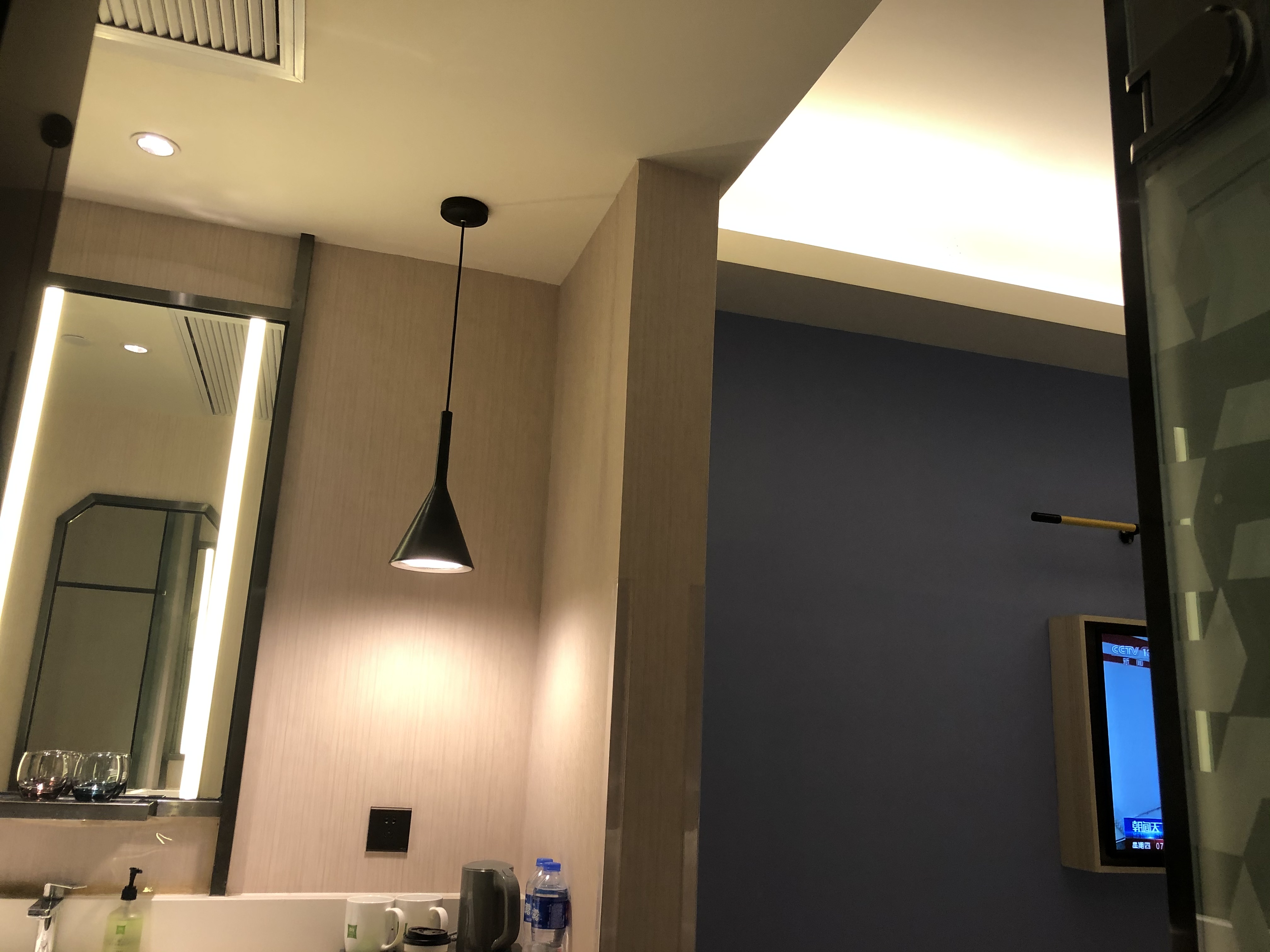 两家“宜必思.尚品”各有千秋，你的styles是什么？