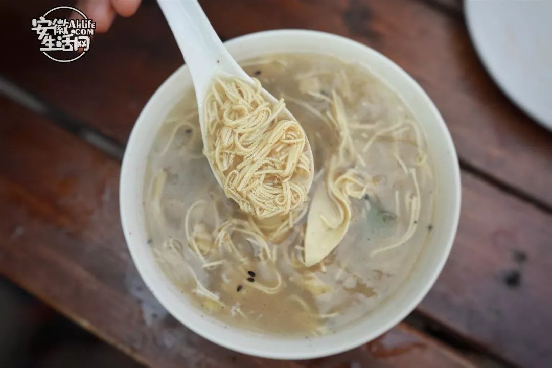 曙光路东巷改造接近尾声，中隐于市之后即将迎来民国风小隐于野