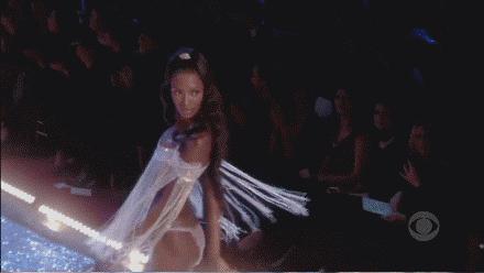 2019维密谢幕,2019维密天使迈阿密泳装秀