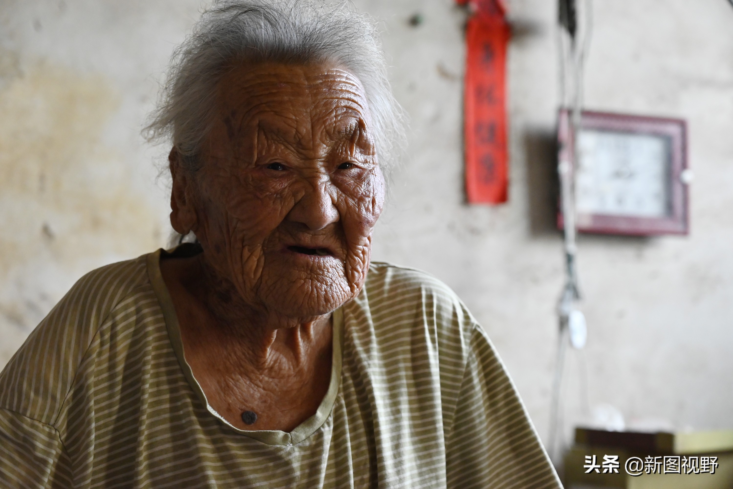 77岁儿子谈长寿经验，100岁母亲插话说出生活秘诀，极具人生智慧