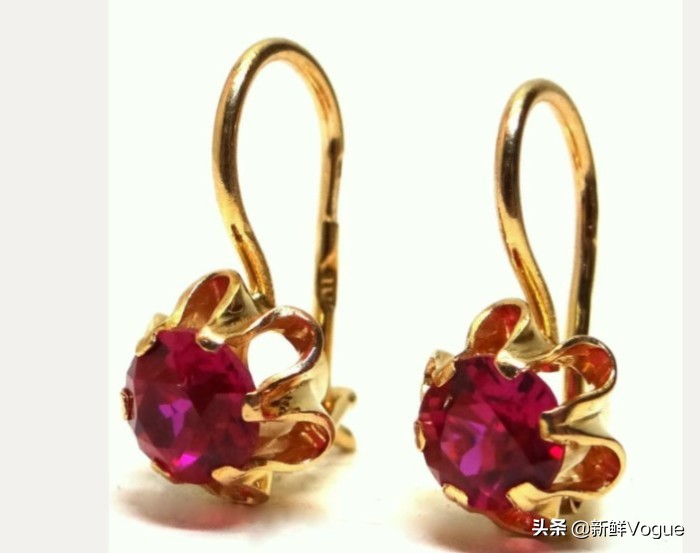 苏联金首饰,苏联特有珍贵的宝石珠宝