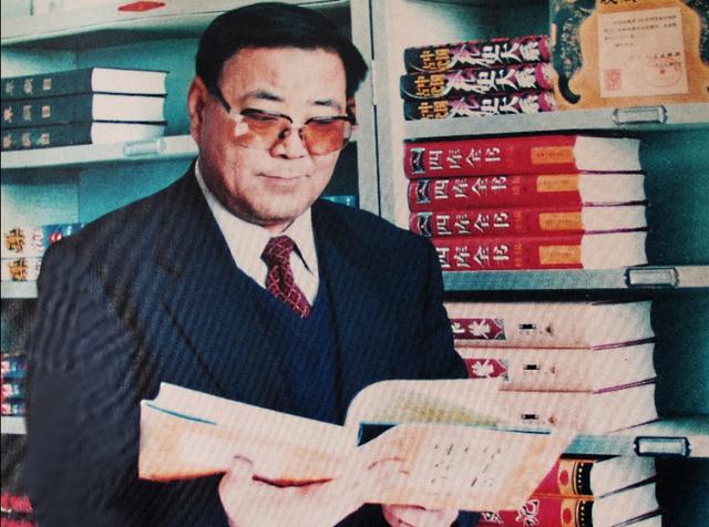 山东泗水癫痫病医院花香四季情暖人间——赵伟摄影、撰文