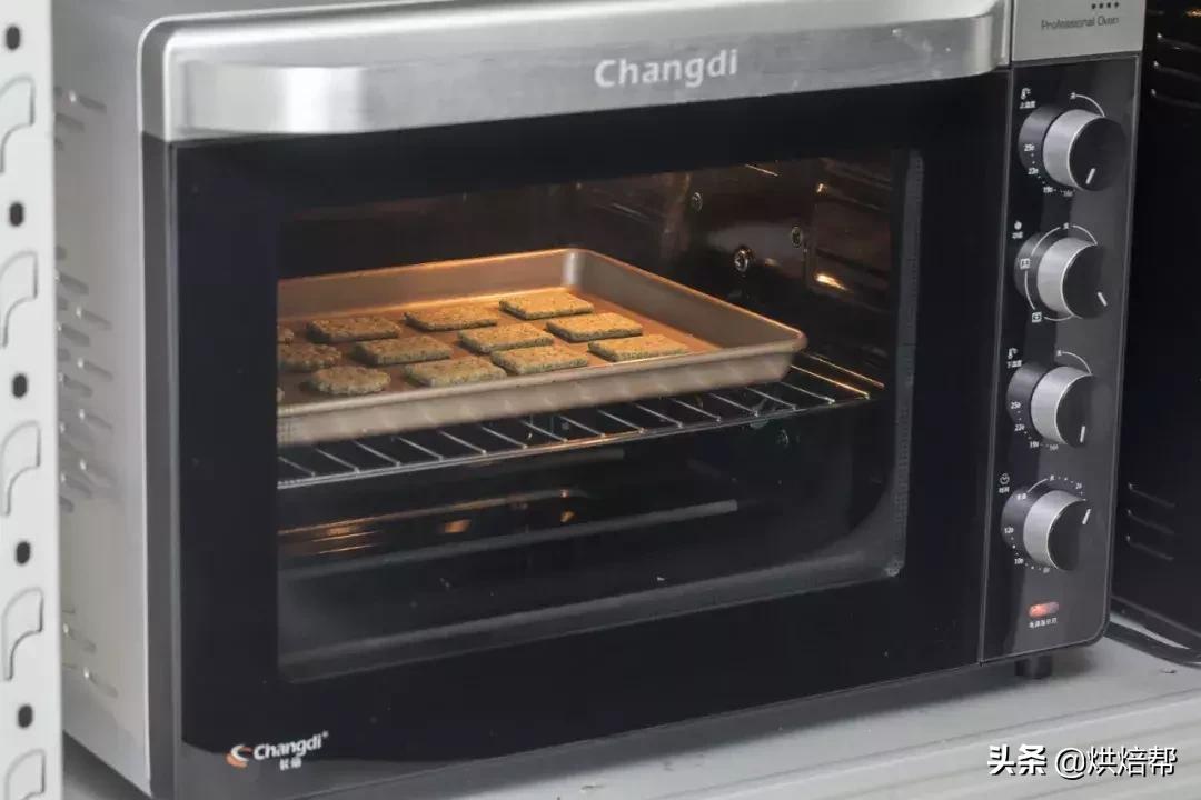 苏打饼家庭做法,香香脆脆简单易学