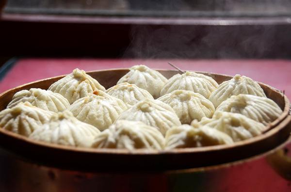 山东酱肉大包子的视频,猪肉白菜粉条山东大包子