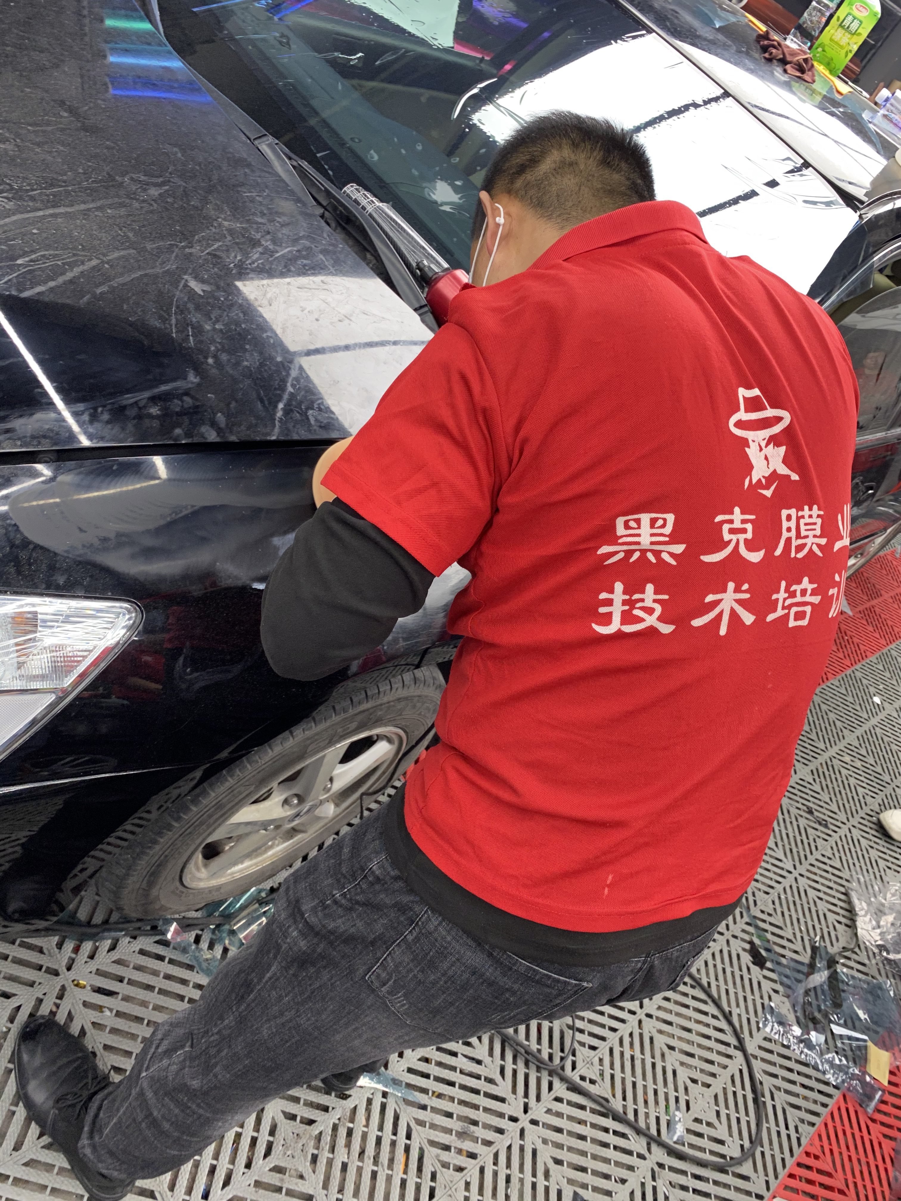 汽车抛光能去掉划痕吗,汽车美容店抛光一下多少钱