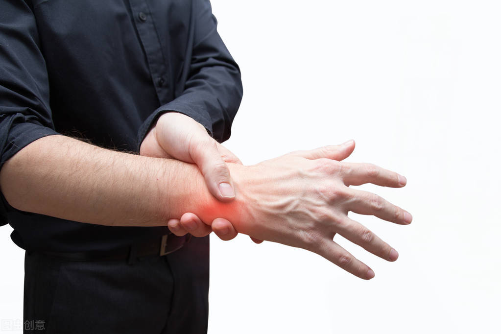 腱鞘囊肿开刀会留多大的疤,手腕腱鞘囊肿开刀的流程