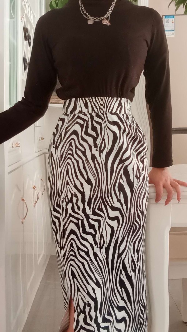 包臀裙能不能穿,包臀裙可以配粗跟鞋吗